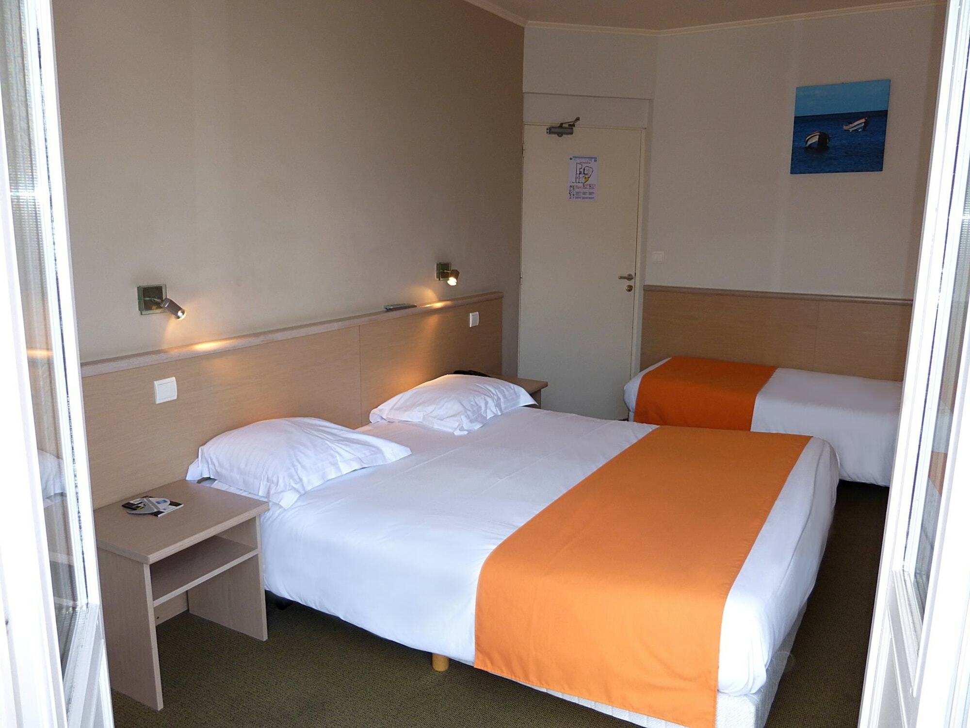 Hotel Du Parc Динард Екстериор снимка
